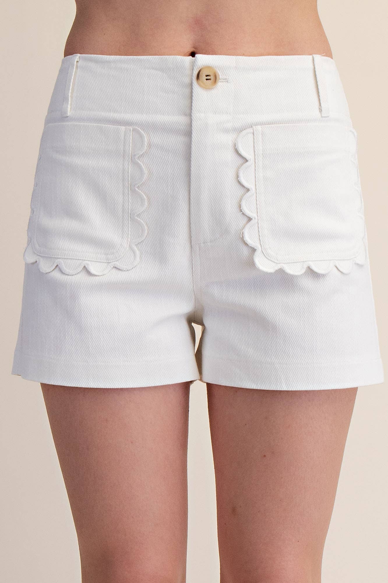 Scallop Pocket Shorts