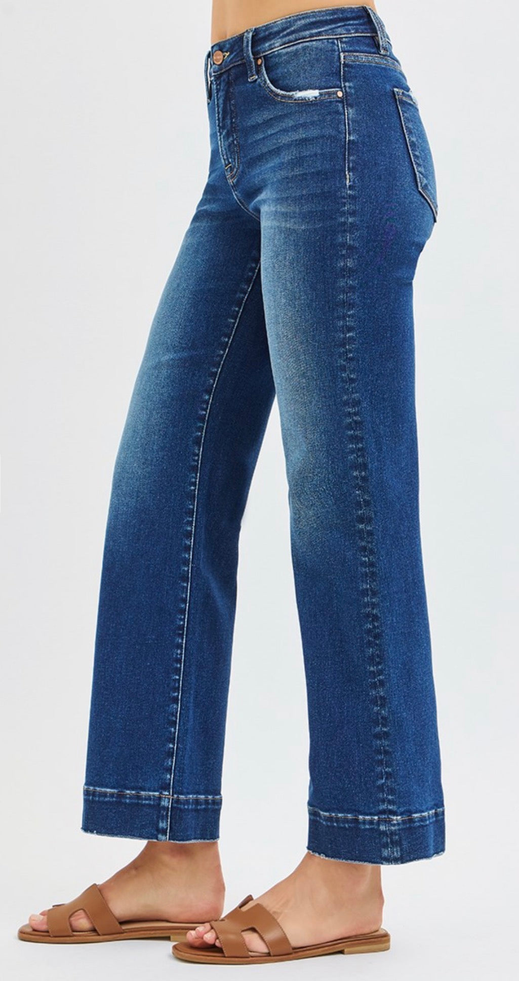 HIGH RISE STRAIGHT JEANS