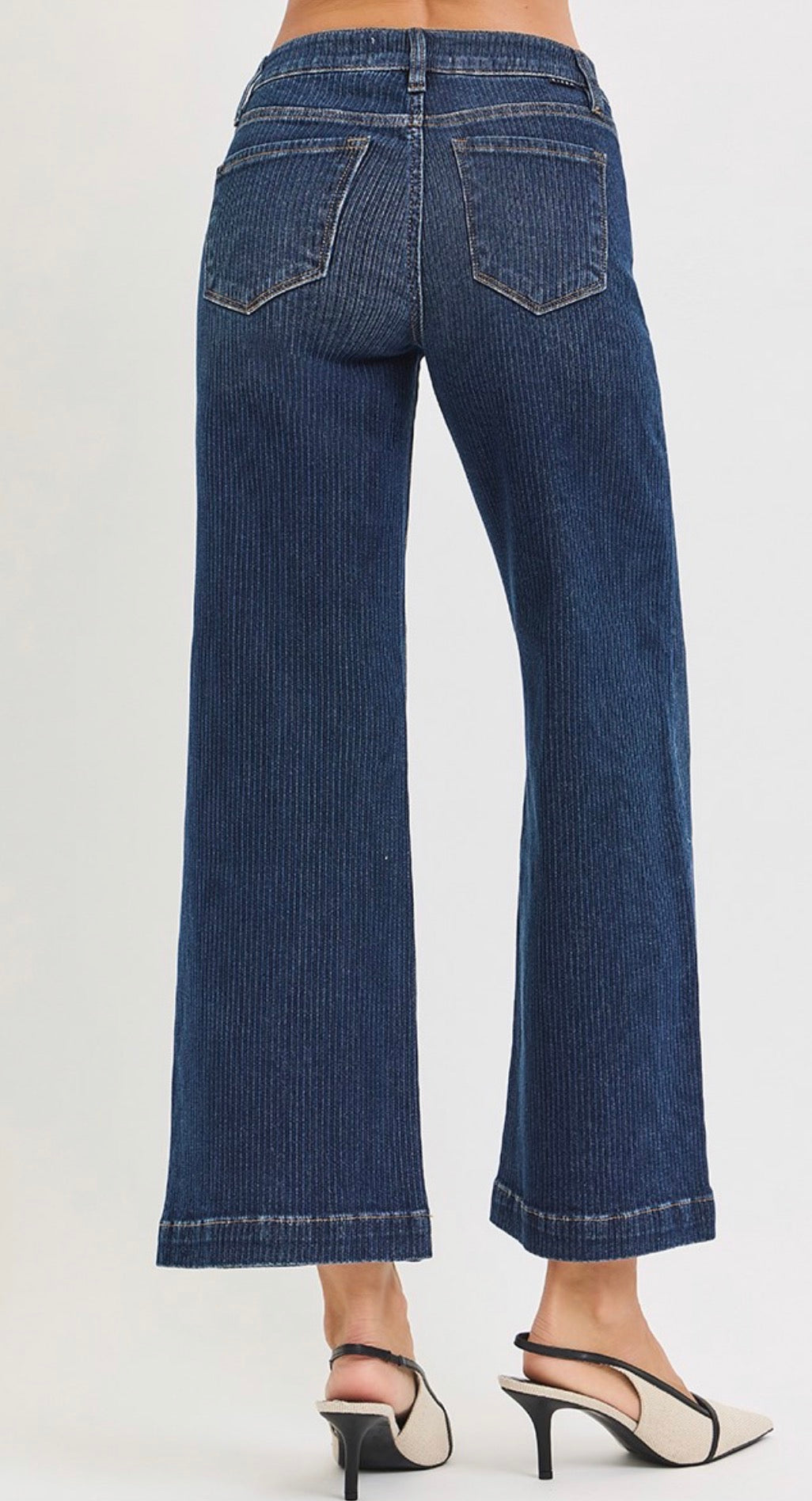 MID RISE CROP WIDE FRONT SEAMED DETAILED JEANS