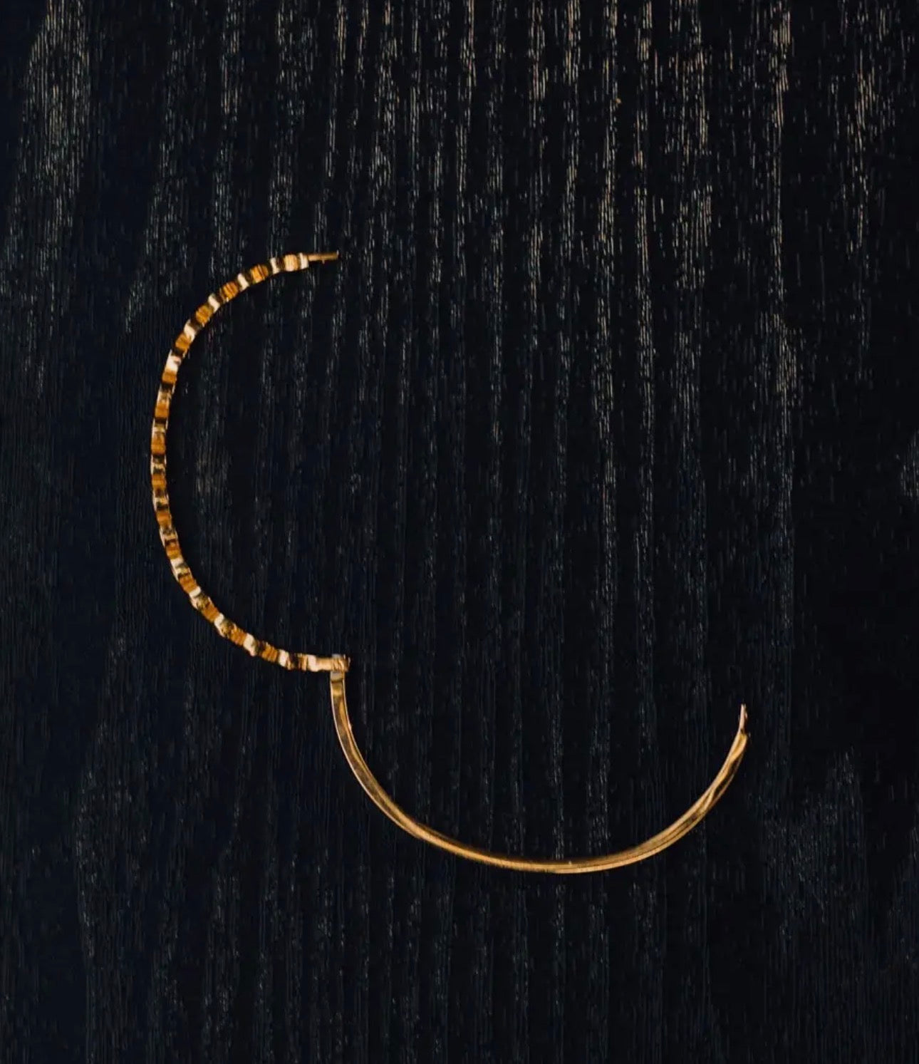 Alys 18kt Gold Plated Shell Bangle