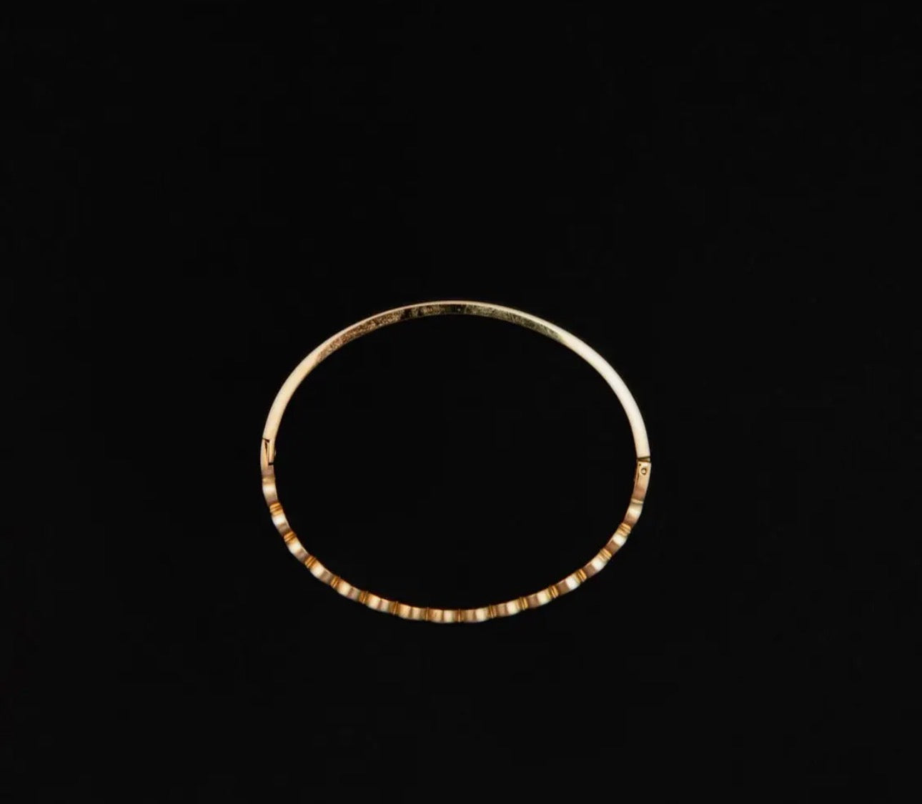 Alys 18kt Gold Plated Shell Bangle