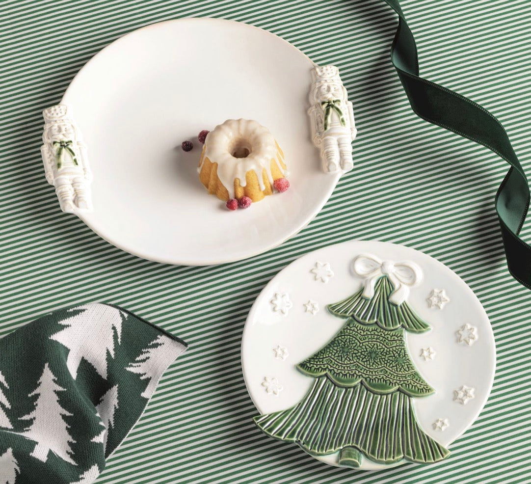 Nested Christmas Platters