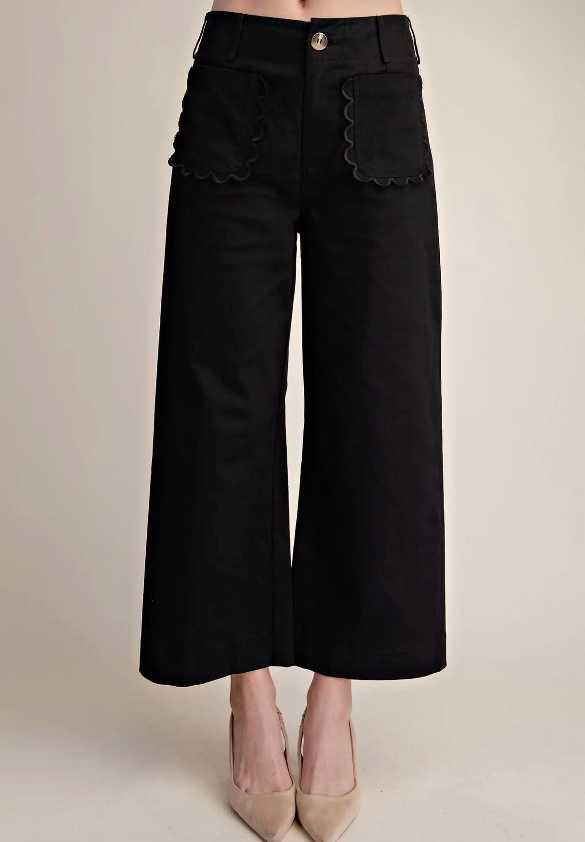 Cropped Wide-Leg Scallop Pocket Pants