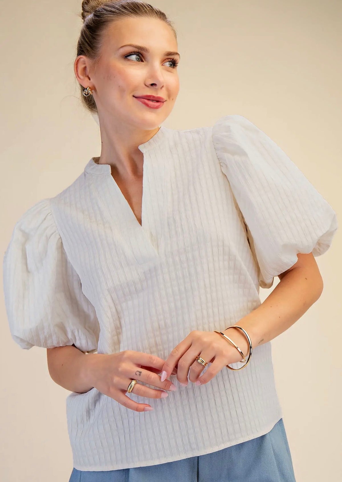 Textured Vneck Puff Sleeve Top